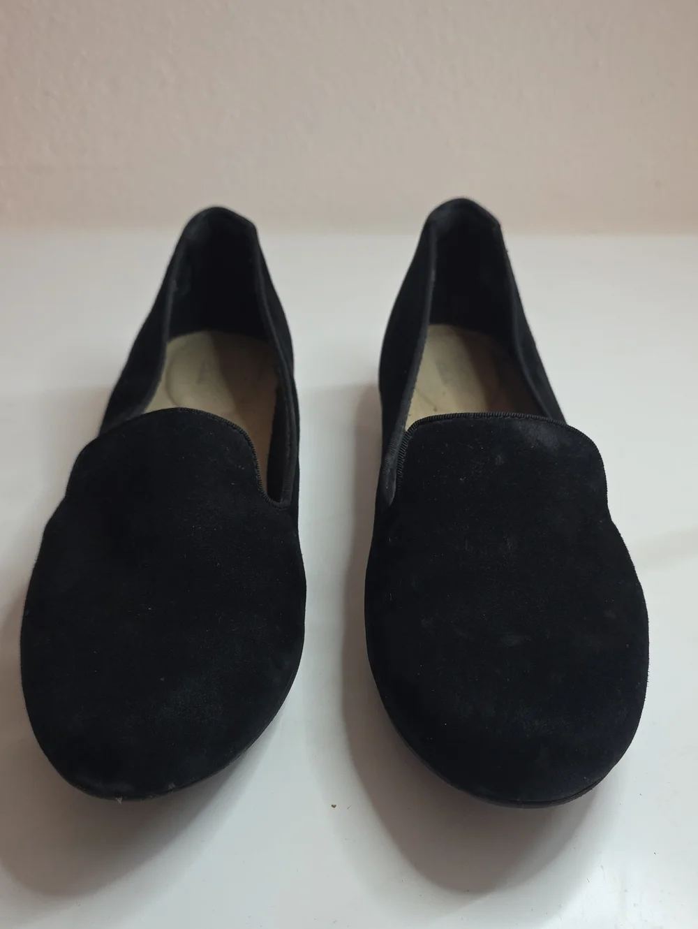 CLARKS SARA POPPY SLIP ON FLATS LOAFERS BLACK SUEDE VGUC LADIES SIZE 9.5 W